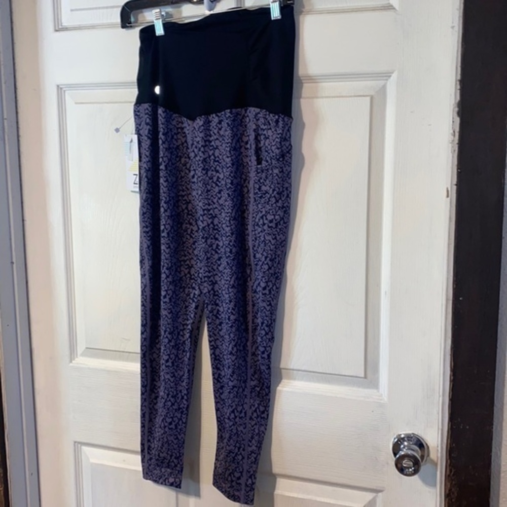Z by Zella maternity leggings small new with tags‎